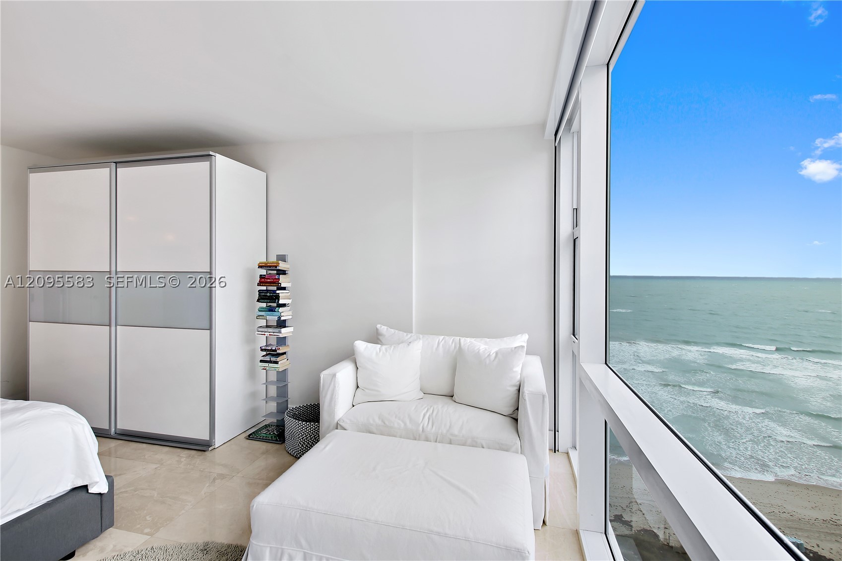 6801 Collins Ave #1112, Miami Beach FL 33141