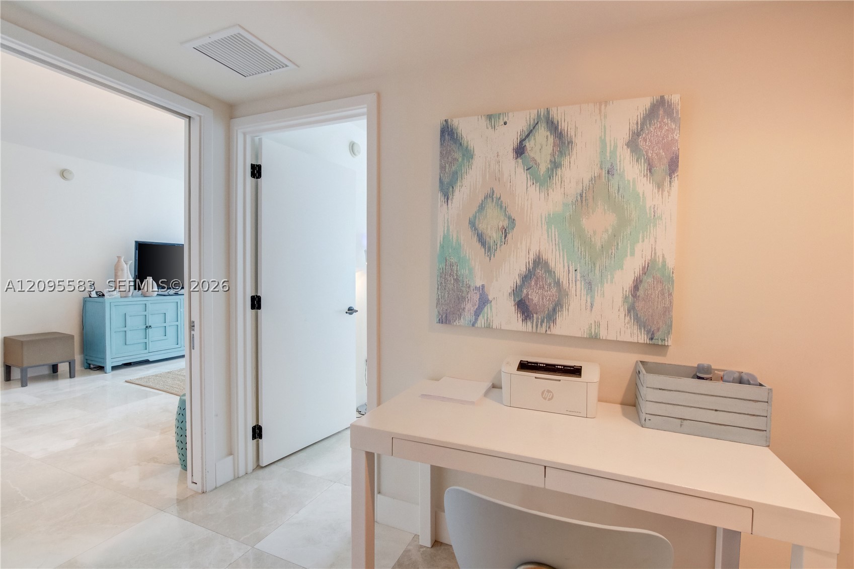 6801 Collins Ave #1112, Miami Beach FL 33141