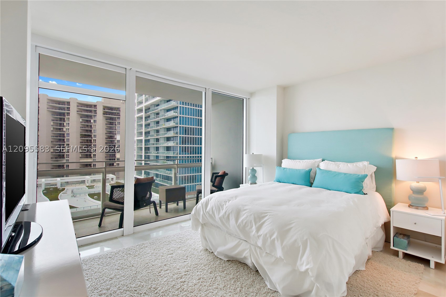 6801 Collins Ave #1112, Miami Beach FL 33141