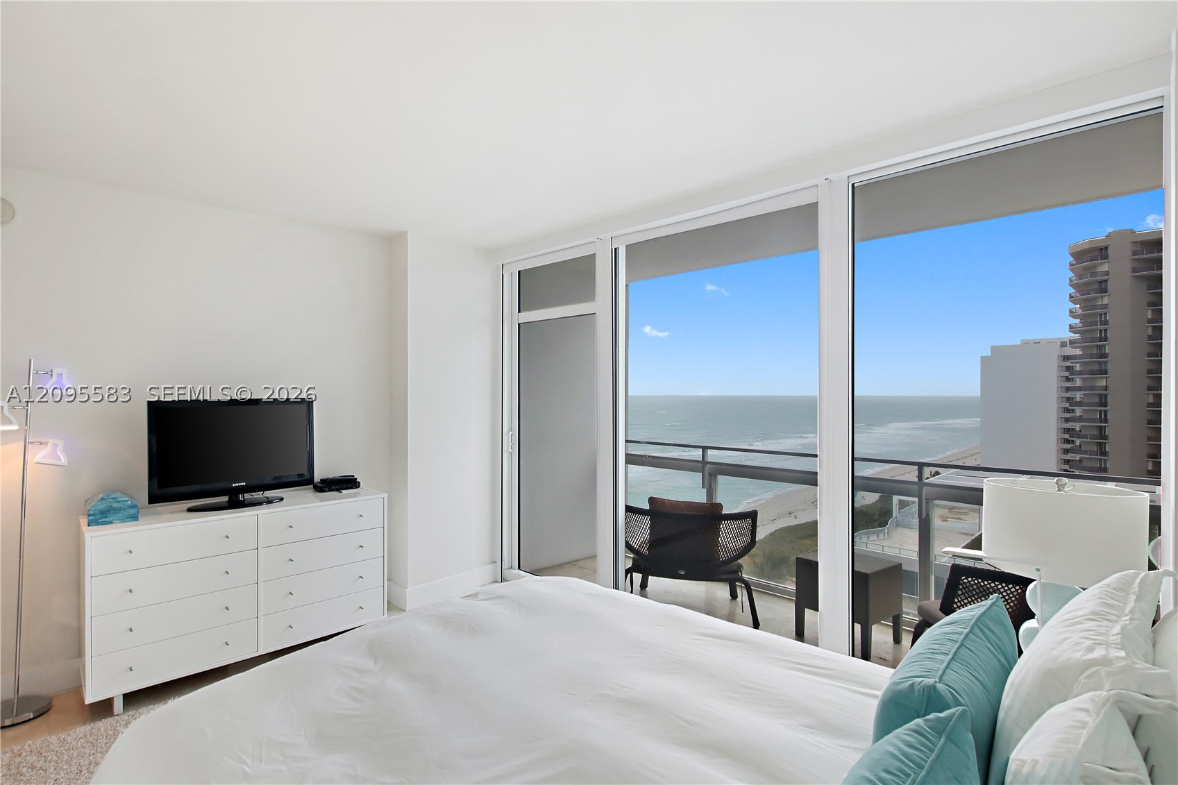 6801 Collins Ave #1112, Miami Beach FL 33141