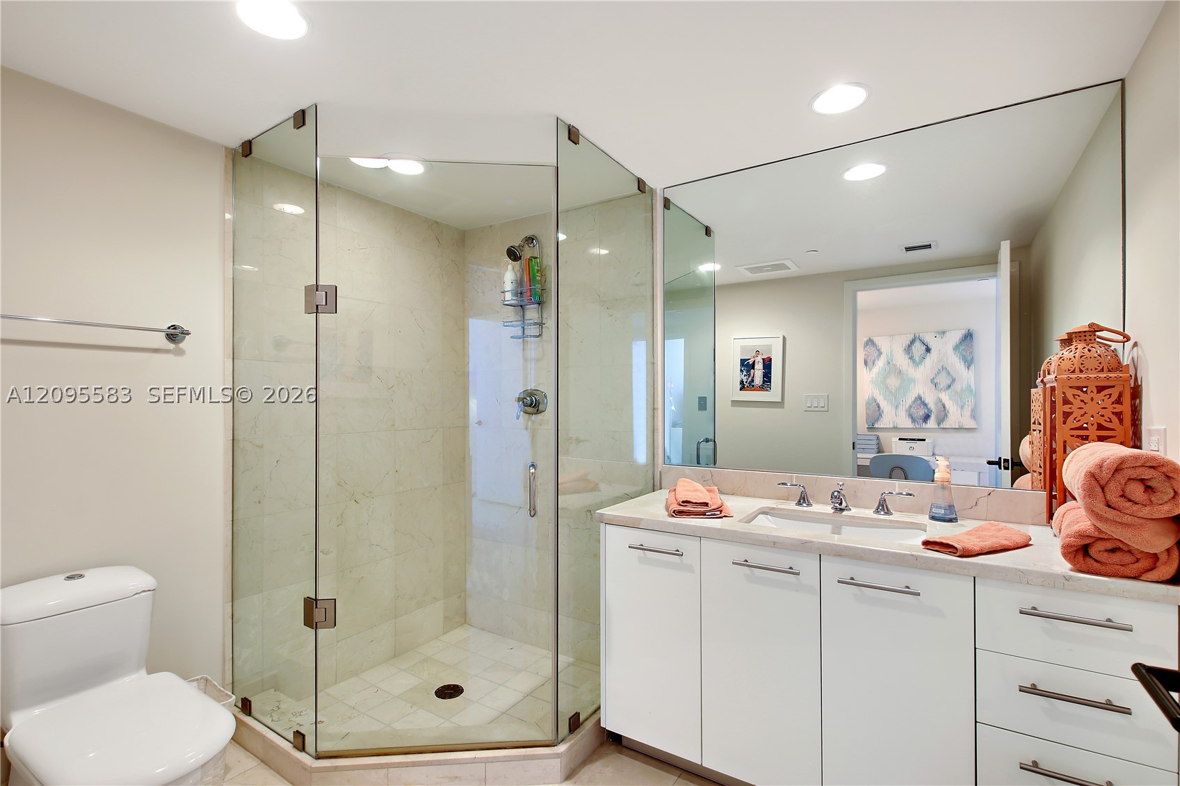 6801 Collins Ave #1112, Miami Beach FL 33141