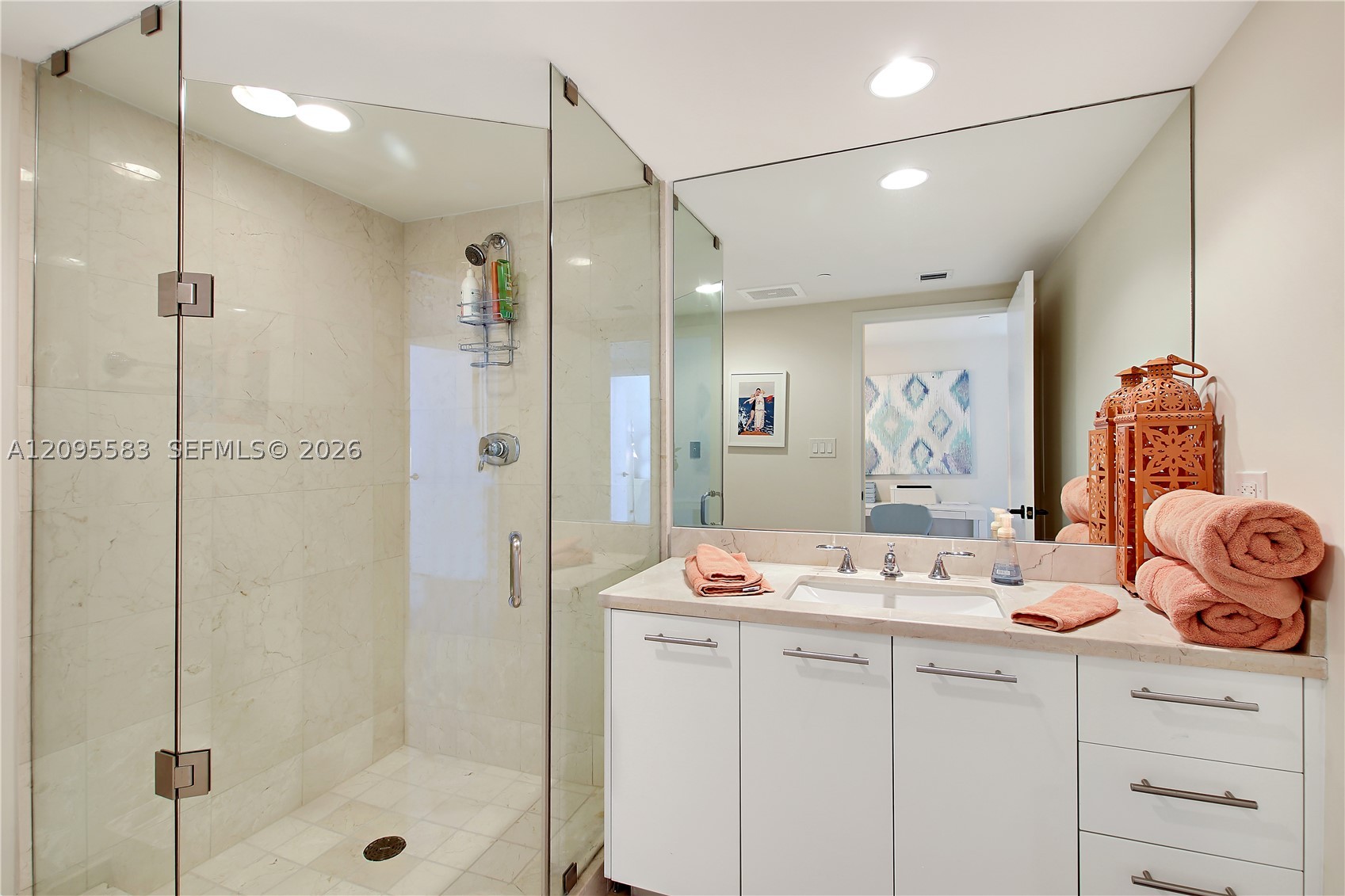 6801 Collins Ave #1112, Miami Beach FL 33141