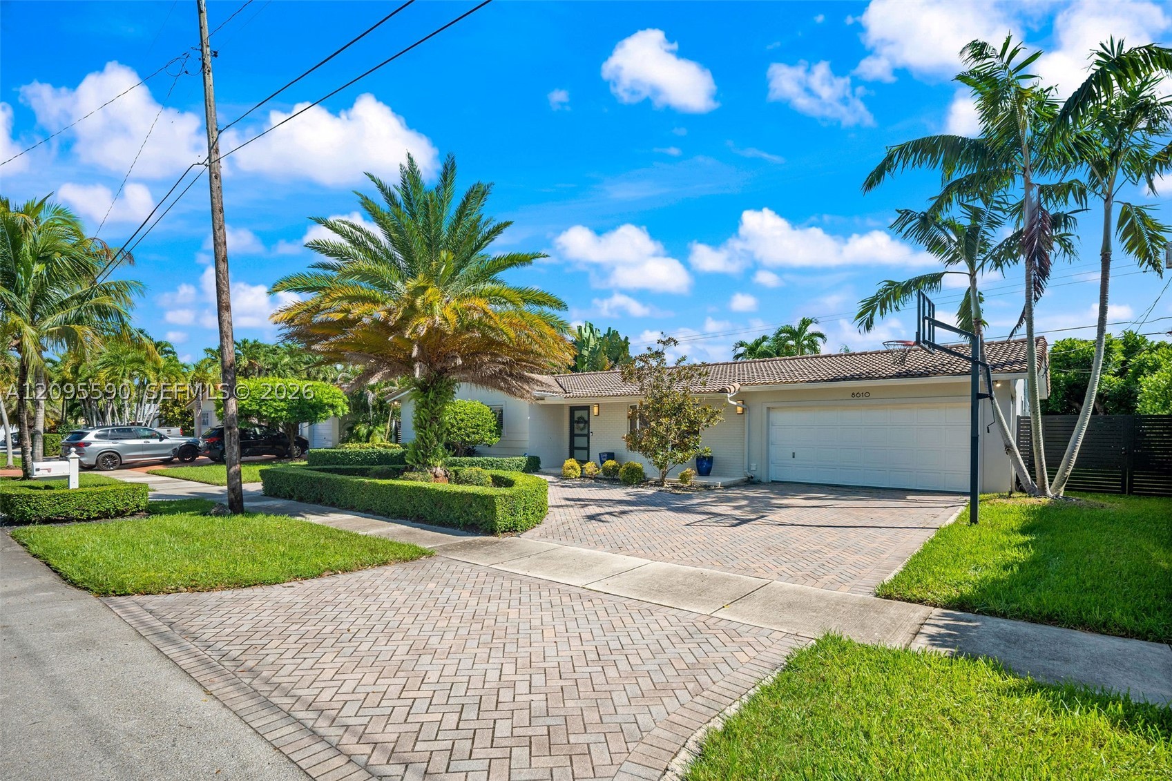 8610 SW 47th St, Miami FL 33155
