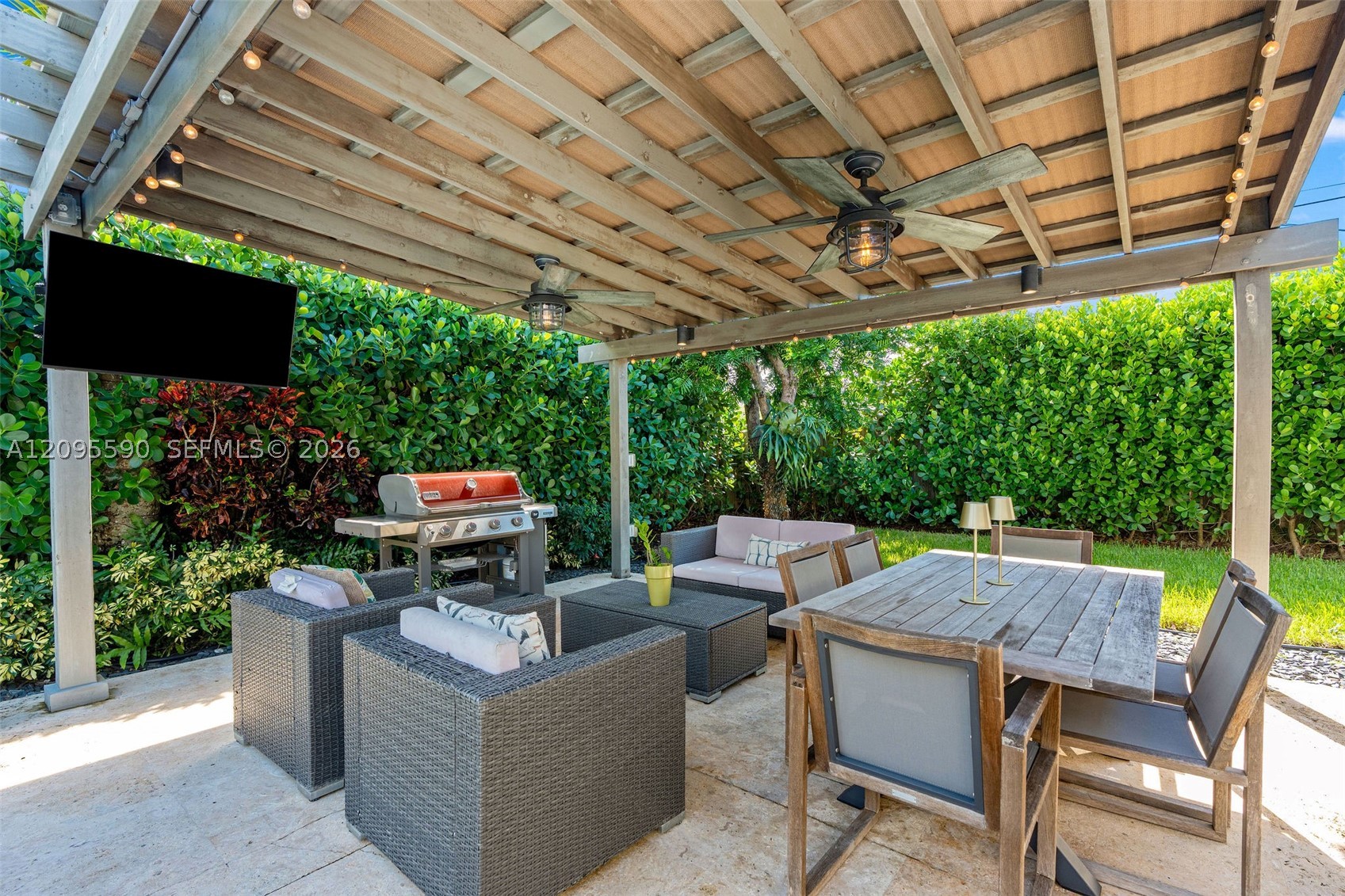 8610 SW 47th St, Miami FL 33155