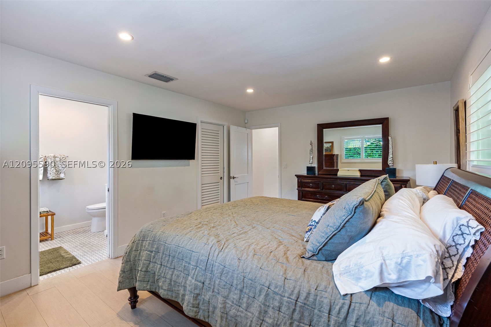 8610 SW 47th St, Miami FL 33155