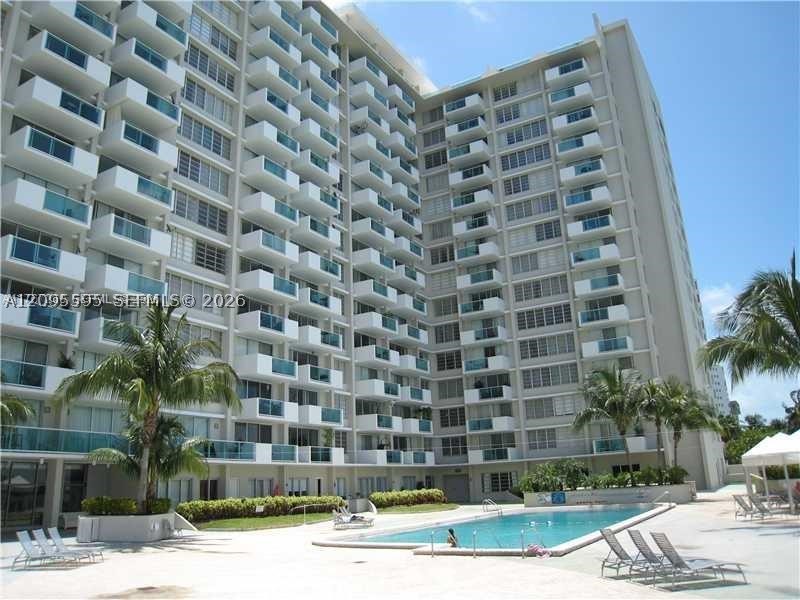 1000 West Ave #1431, Miami Beach FL 33139
