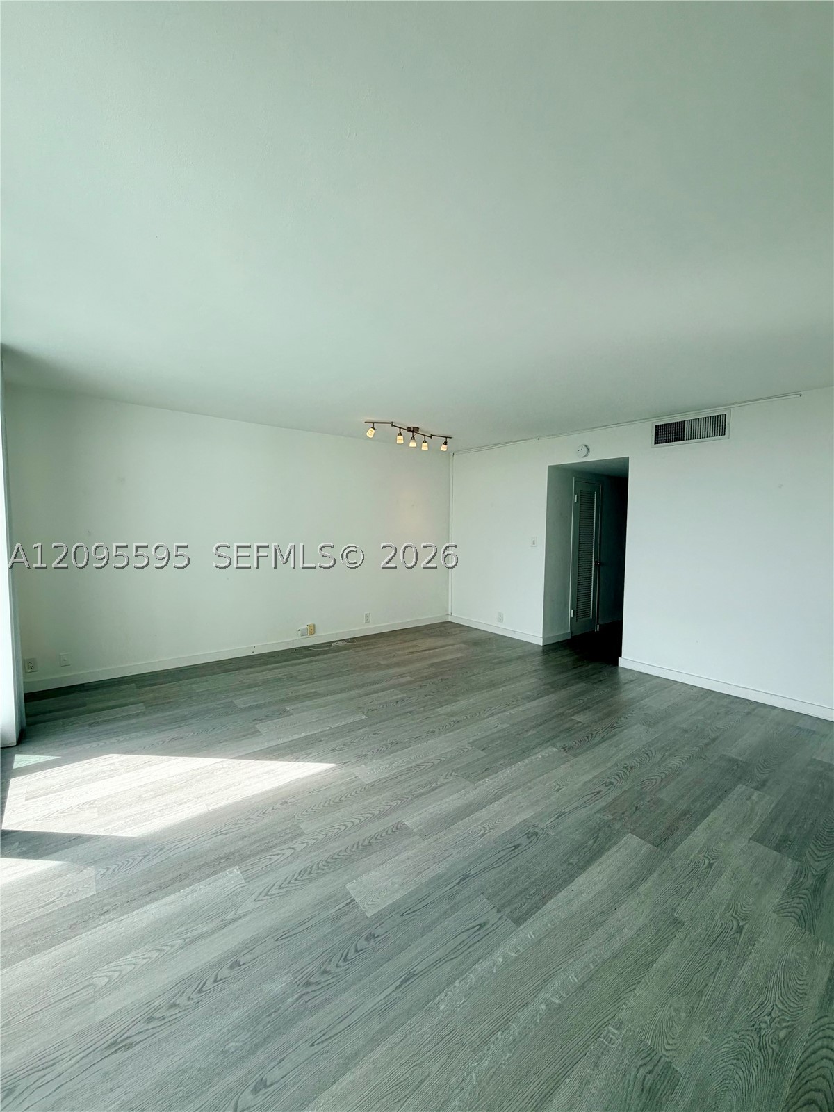 1000 West Ave #1431, Miami Beach FL 33139