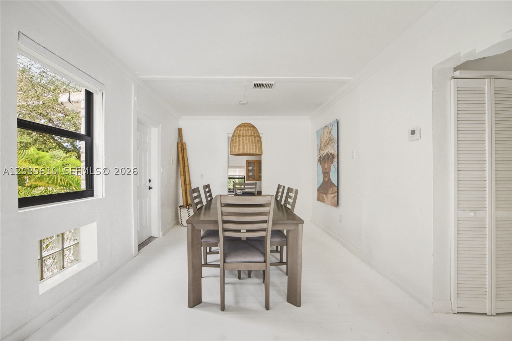 295 NW 42nd St, Miami FL 33127