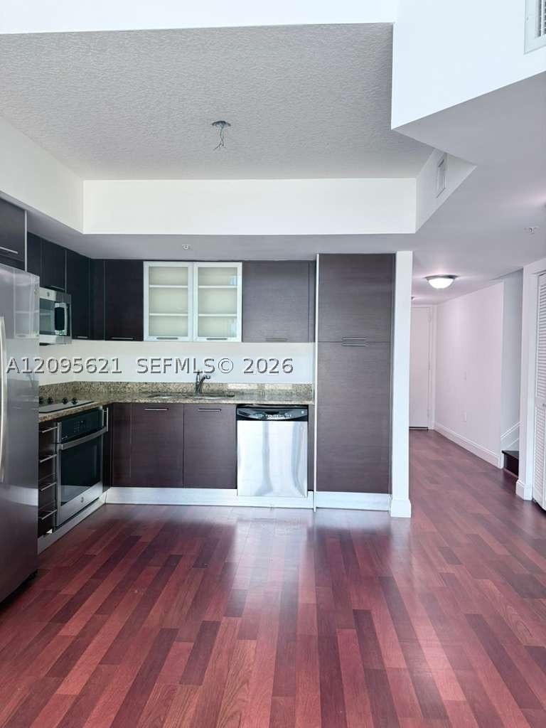 41 SE 5th St #709, Miami FL 33131