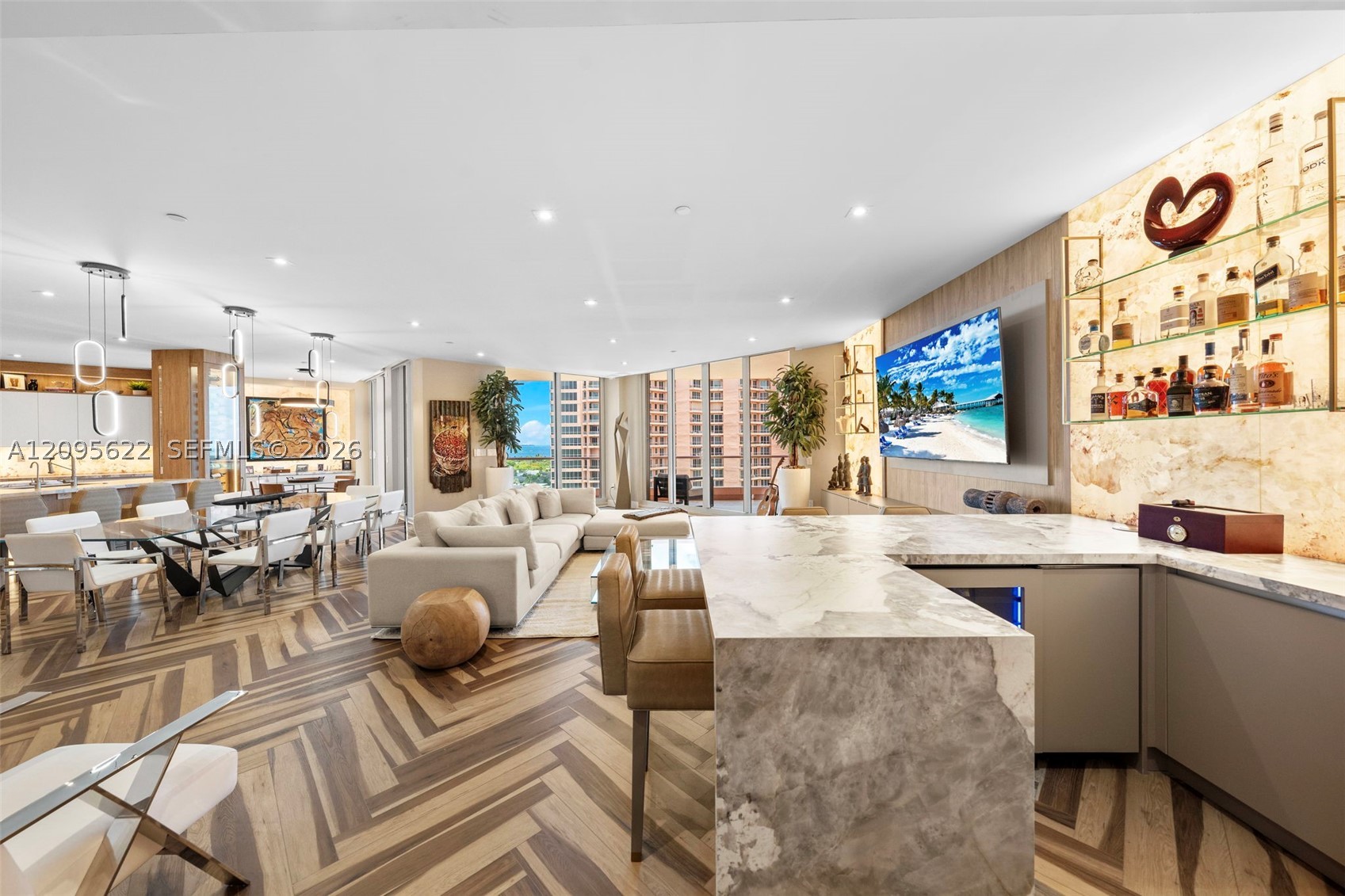 60 Edgewater Dr #11F, Coral Gables FL 33133