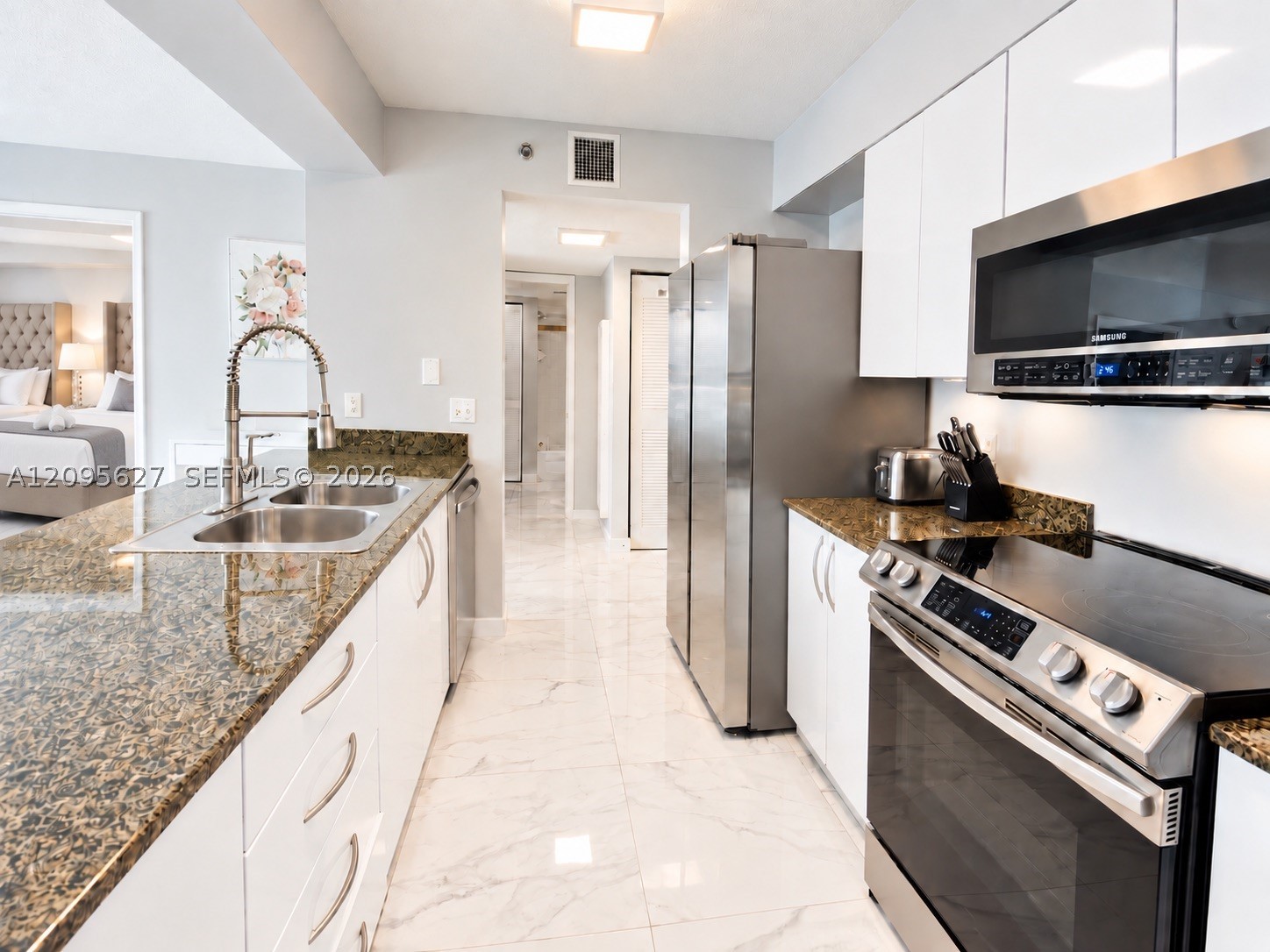 1200 Brickell Bay Dr #PH4103, Miami FL 33131
