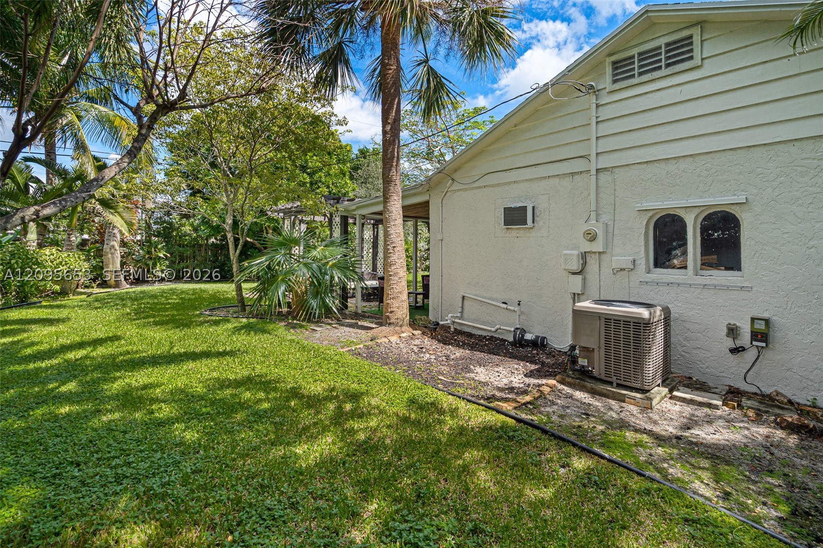 322 Princeton Dr, Lake Worth FL 33460