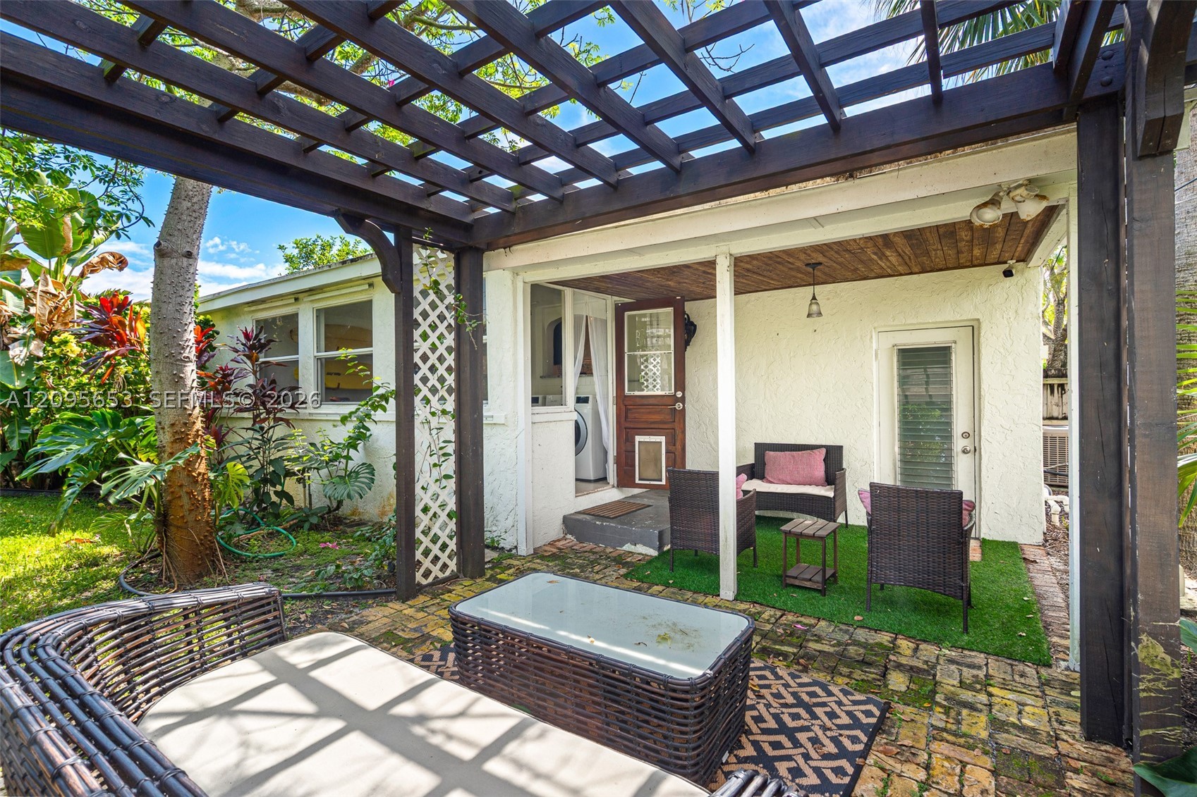 322 Princeton Dr, Lake Worth FL 33460