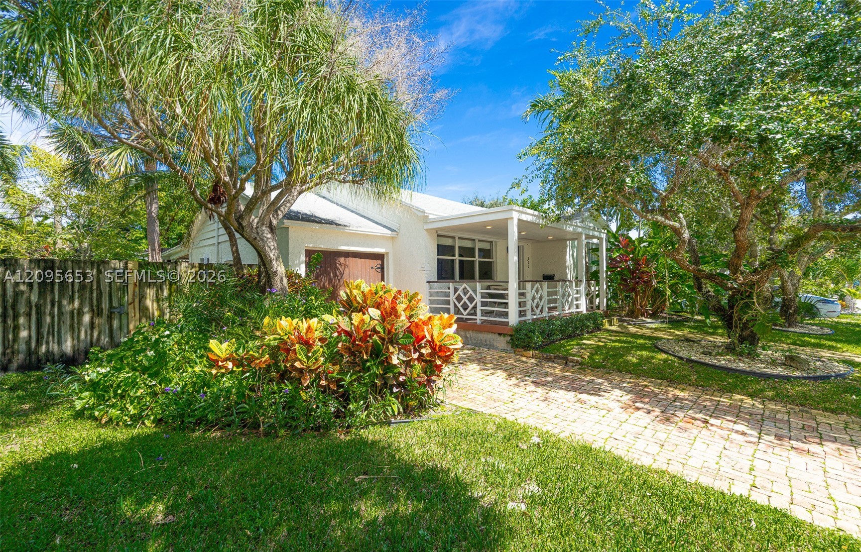 322 Princeton Dr, Lake Worth FL 33460