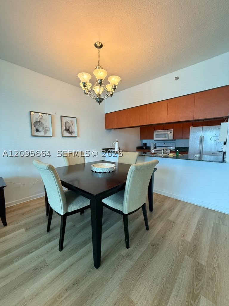 1200 Brickell Bay Dr #4220, Miami FL 33131