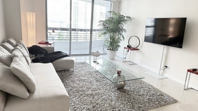 19195 NE Mystic Pointe dr #2703, Aventura FL 33180