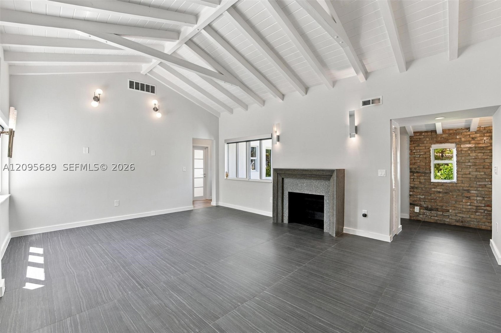 7821 Coquina Dr, North Bay Village FL 33141