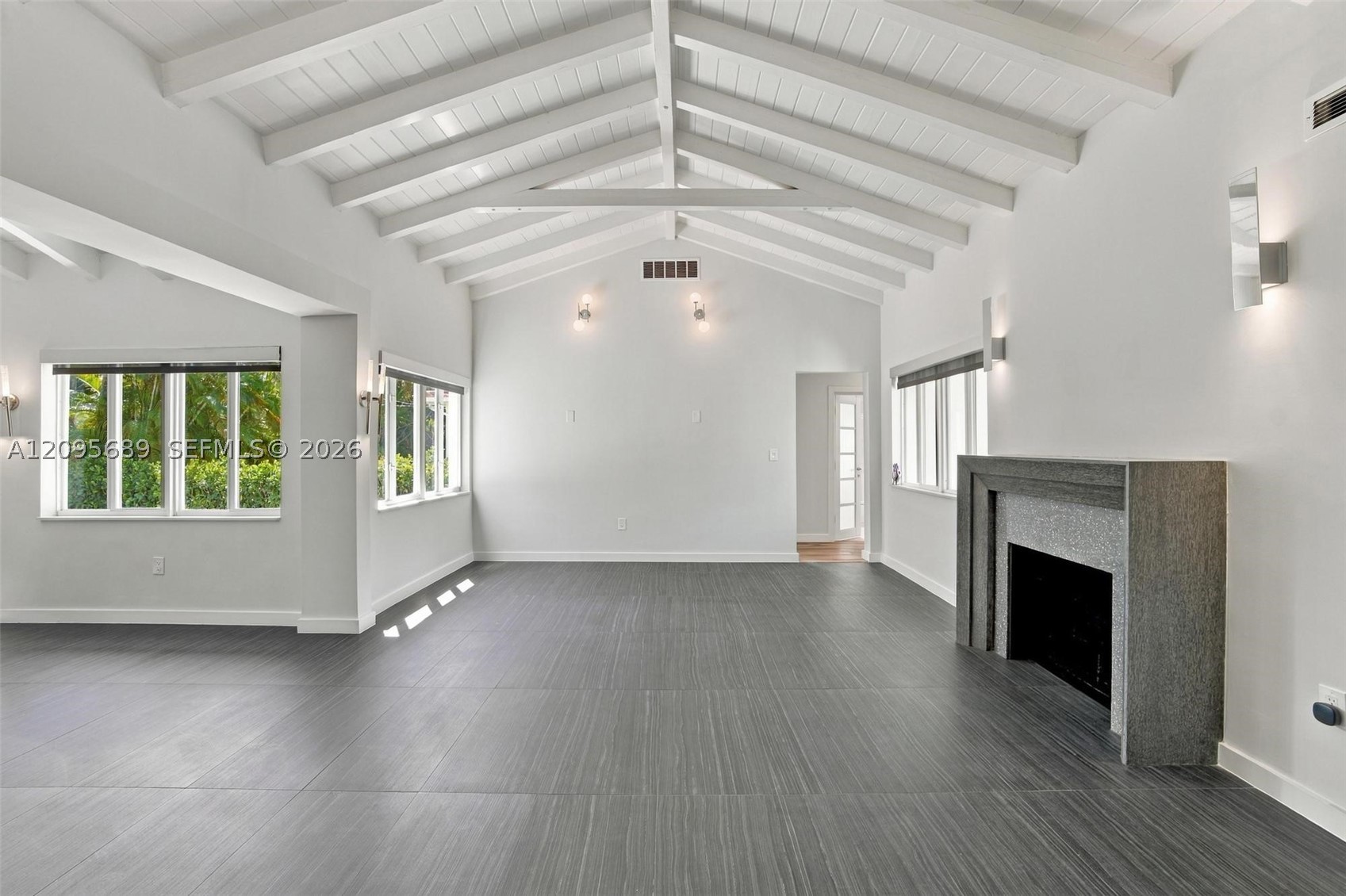 7821 Coquina Dr, North Bay Village FL 33141