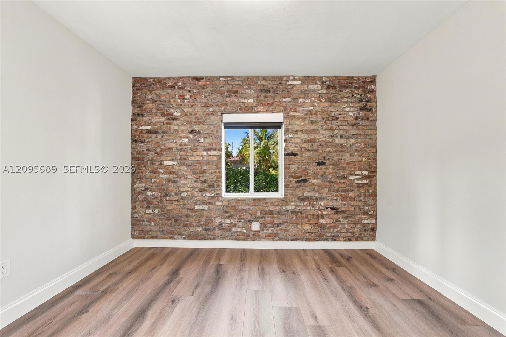 7821 Coquina Dr, North Bay Village FL 33141