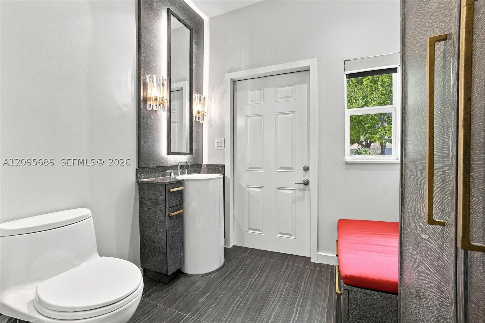 7821 Coquina Dr, North Bay Village FL 33141