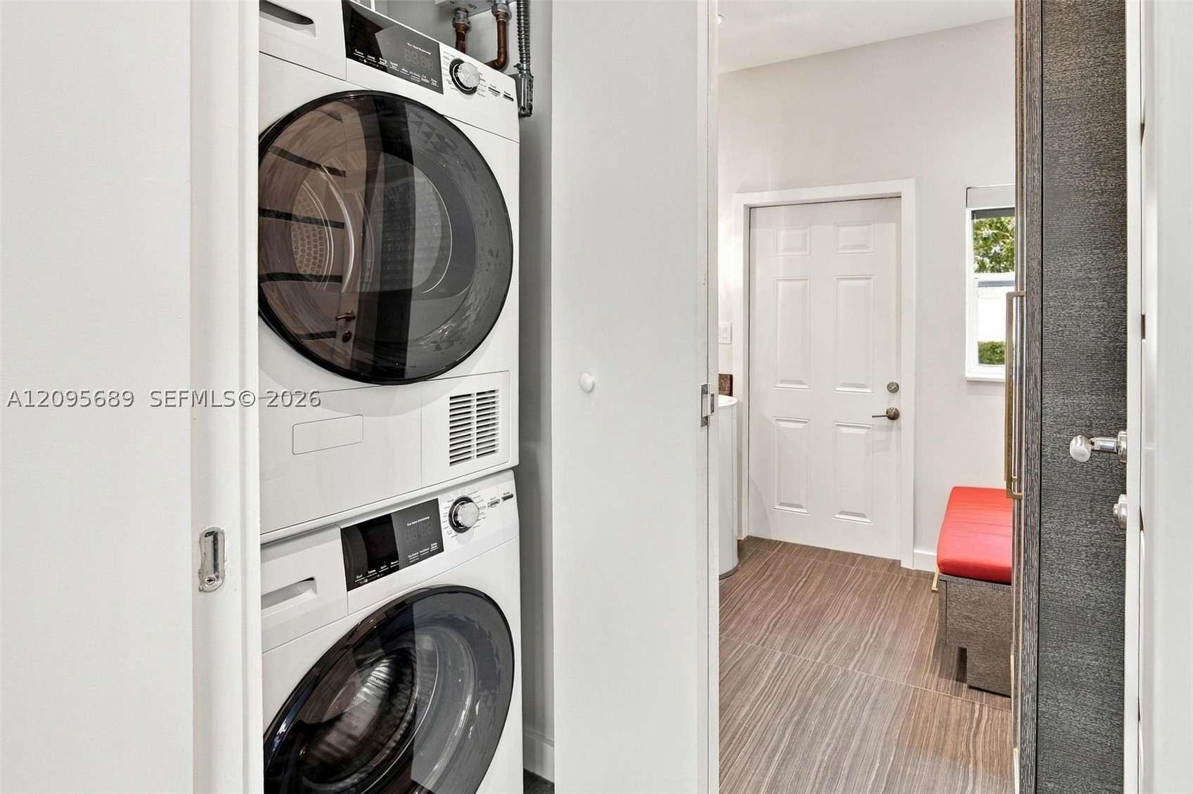 7821 Coquina Dr, North Bay Village FL 33141