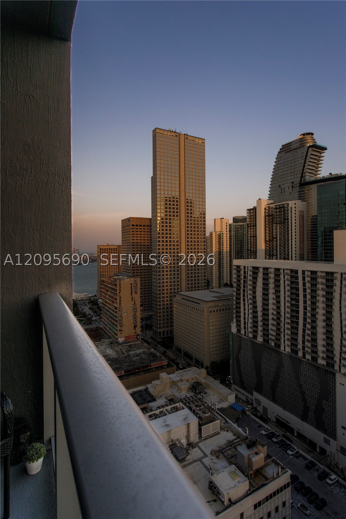 151 SE 1st St #3103, Miami FL 33131