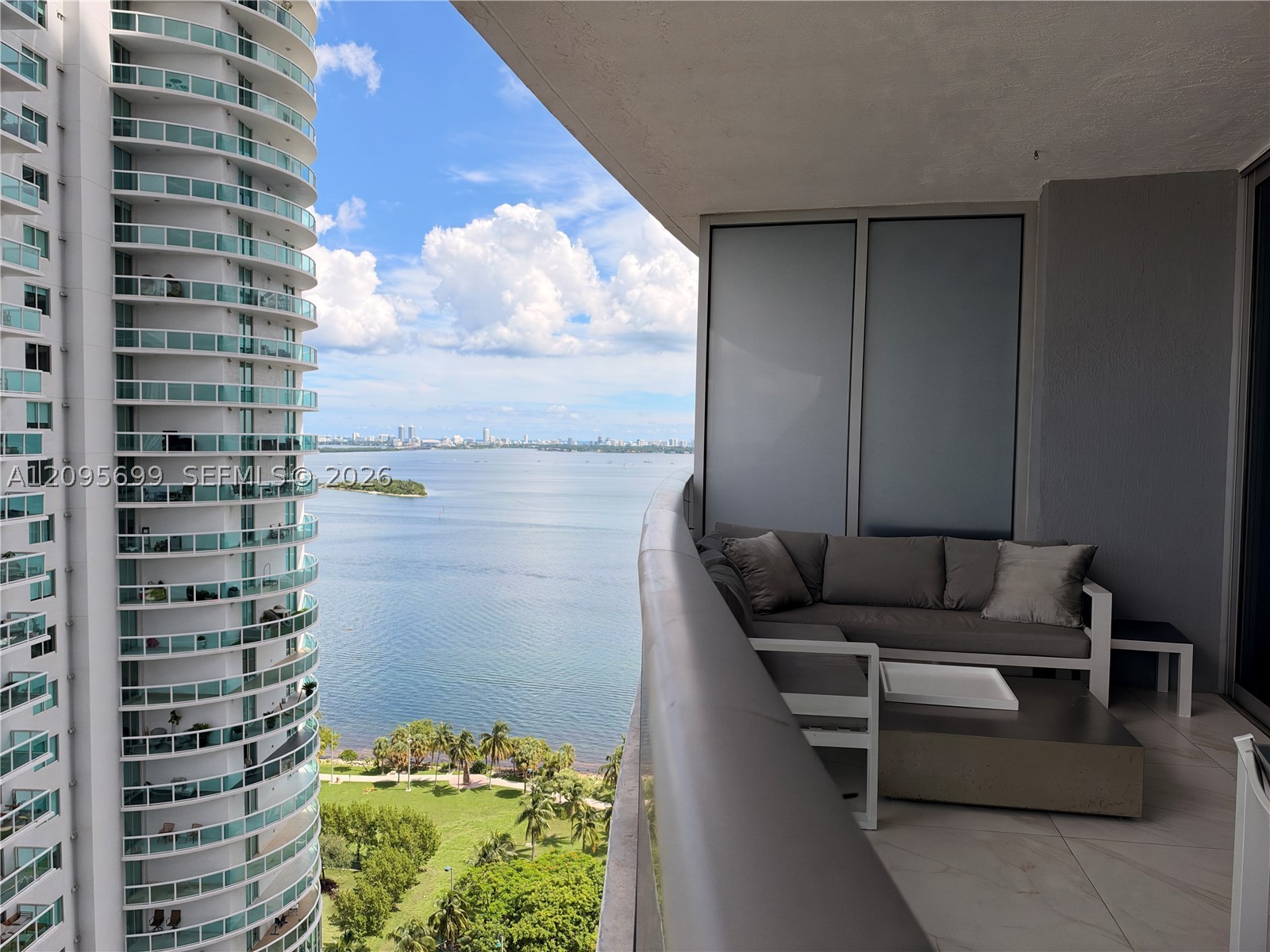 488 NE 18th St #2205, Miami FL 33132