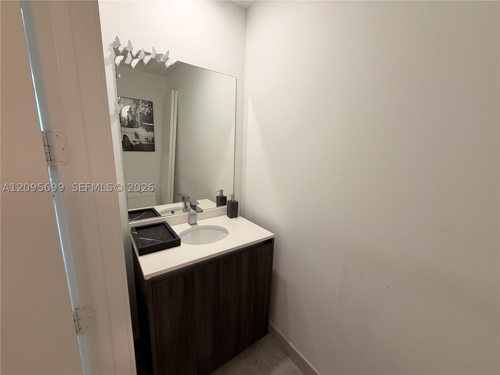 488 NE 18th St #2205, Miami FL 33132