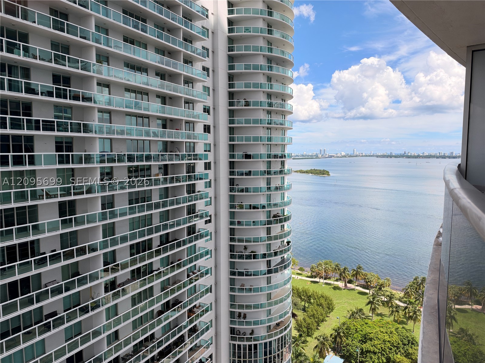 488 NE 18th St #2205, Miami FL 33132