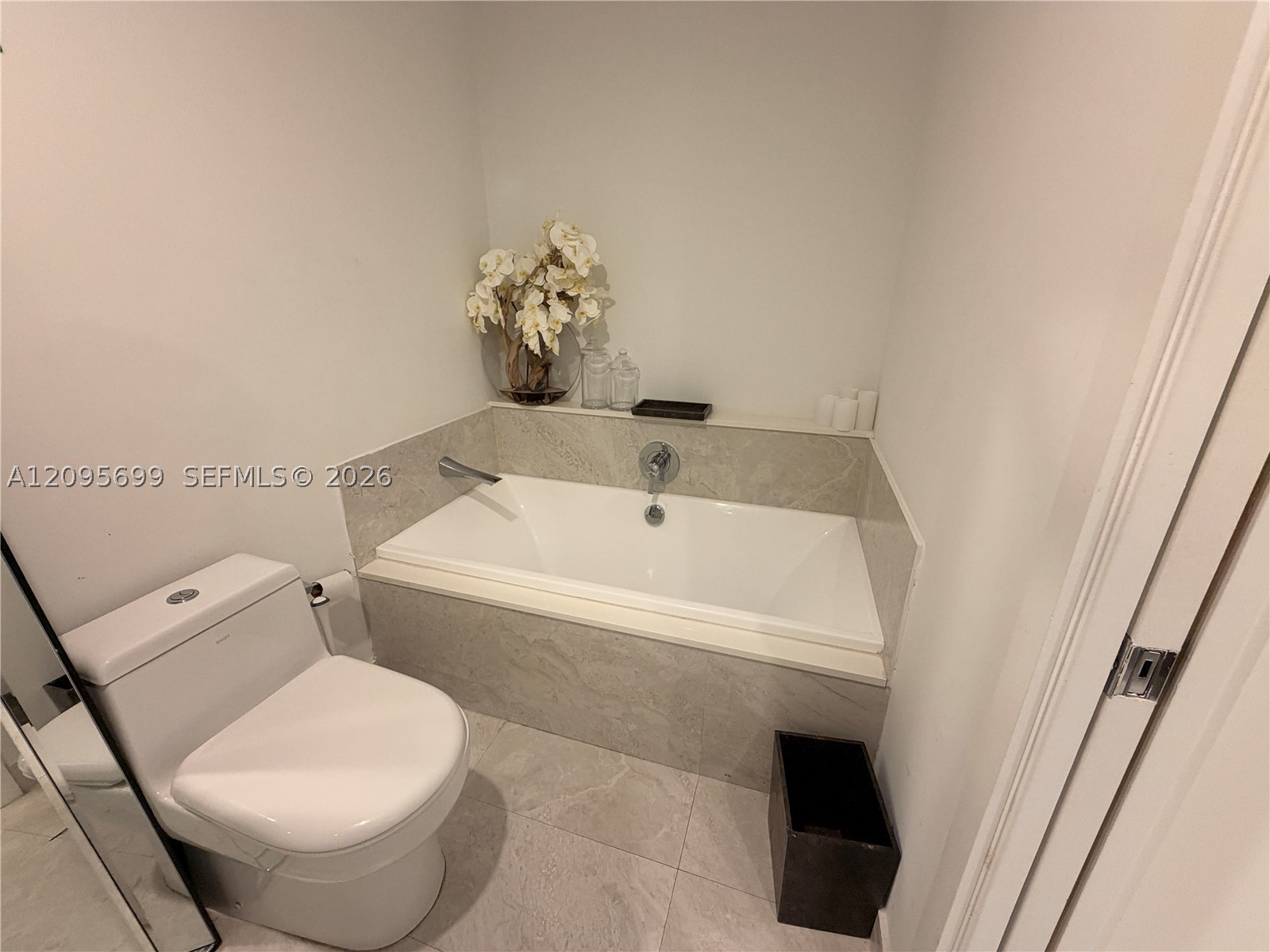 488 NE 18th St #2205, Miami FL 33132