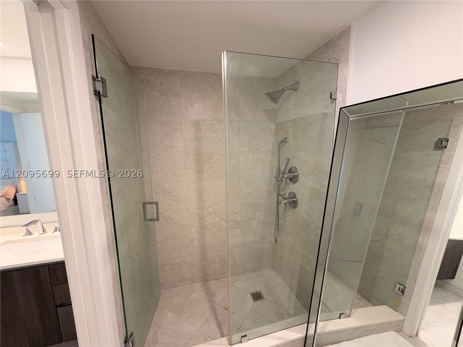 488 NE 18th St #2205, Miami FL 33132
