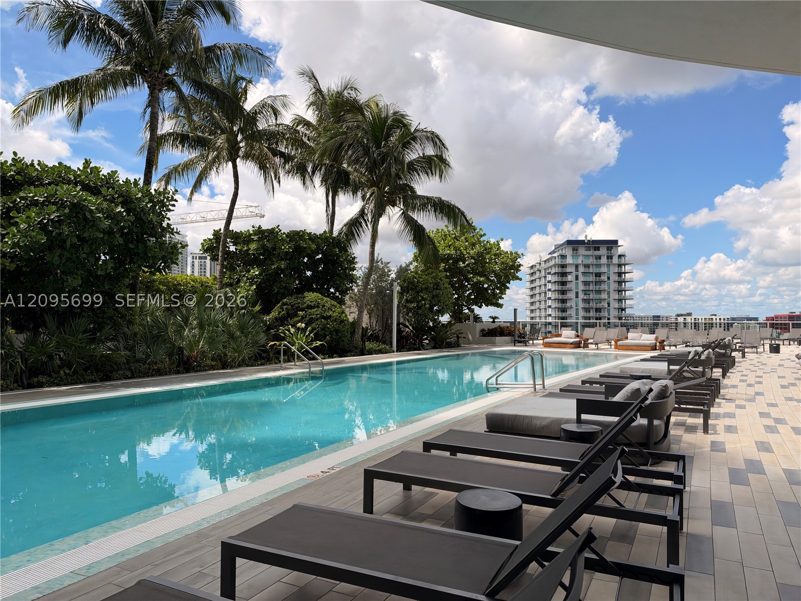 488 NE 18th St #2205, Miami FL 33132
