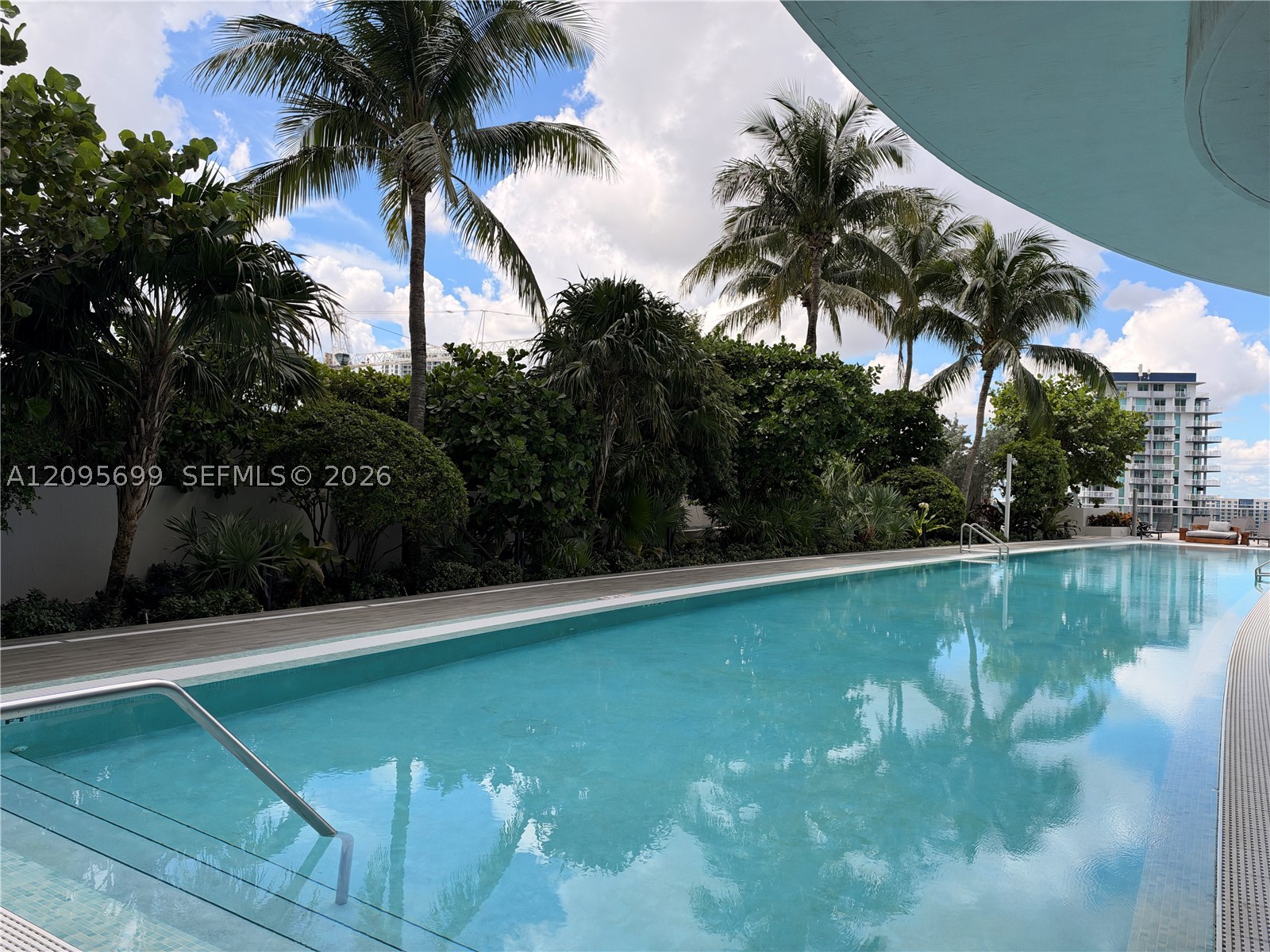 488 NE 18th St #2205, Miami FL 33132
