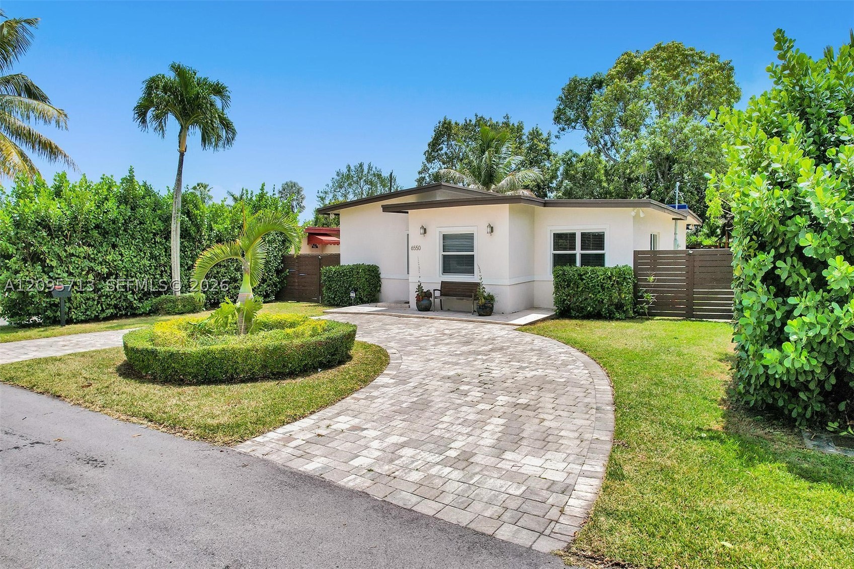 6550 SW 52nd Ter, South Miami FL 33155