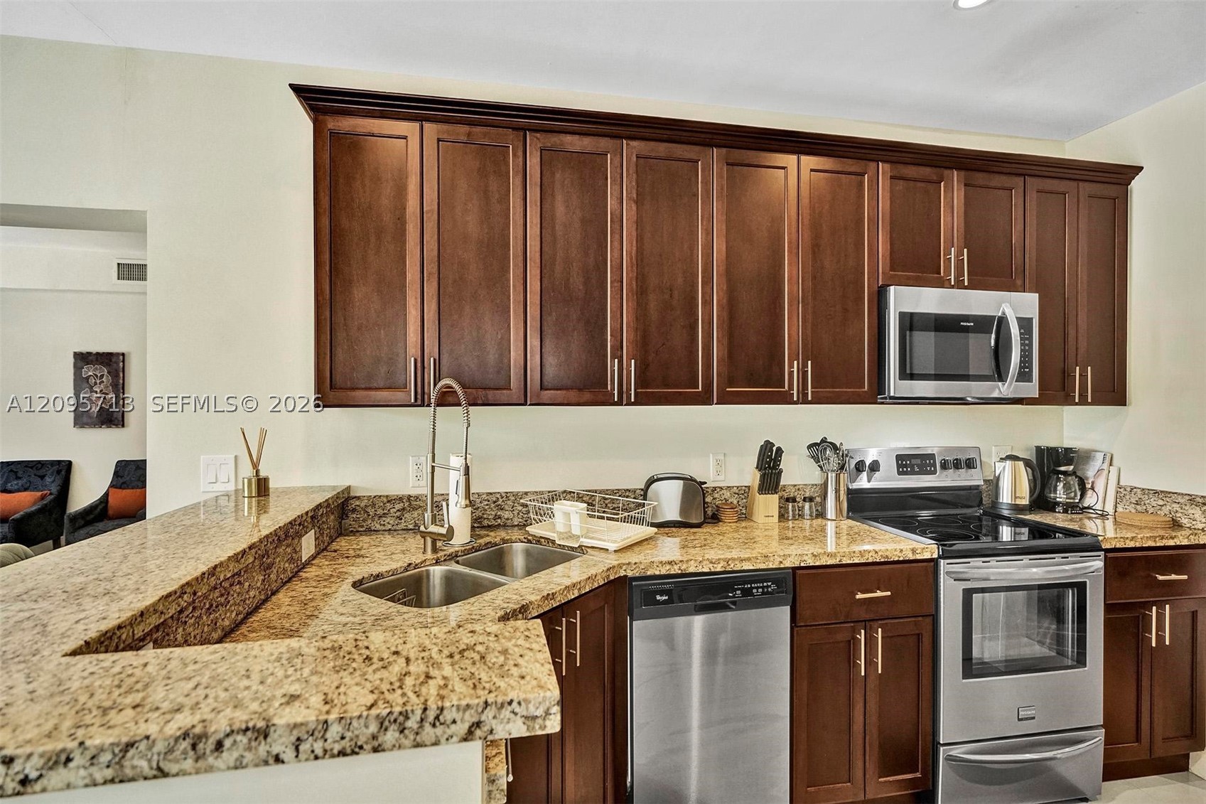 6550 SW 52nd Ter, South Miami FL 33155