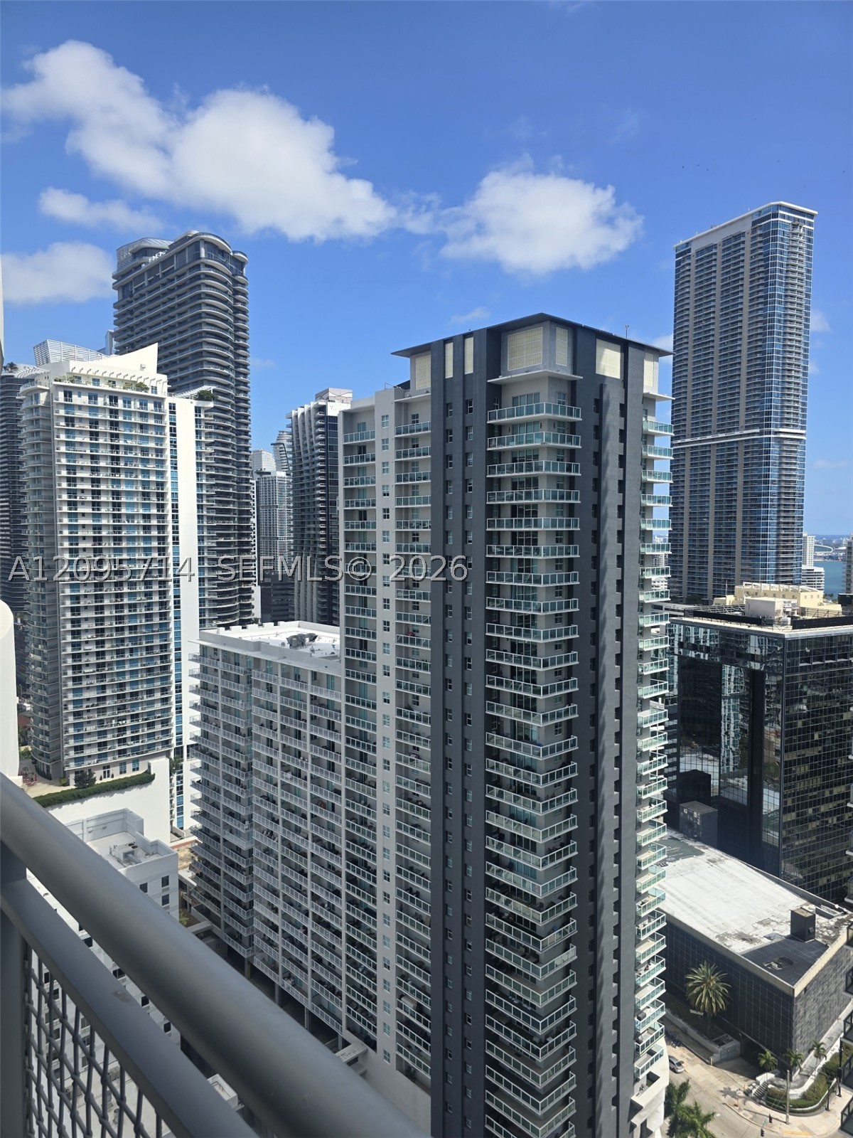 60 SW 13th St #2416, Miami FL 33130