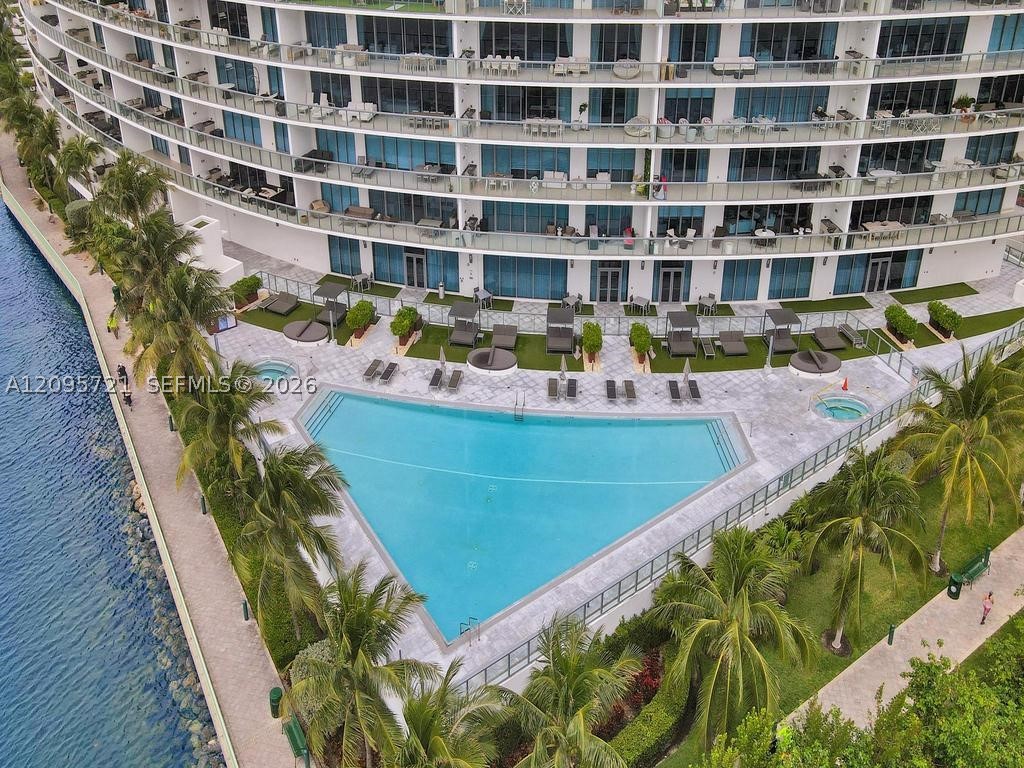 3300 NE 188th St #210, Aventura FL 33180