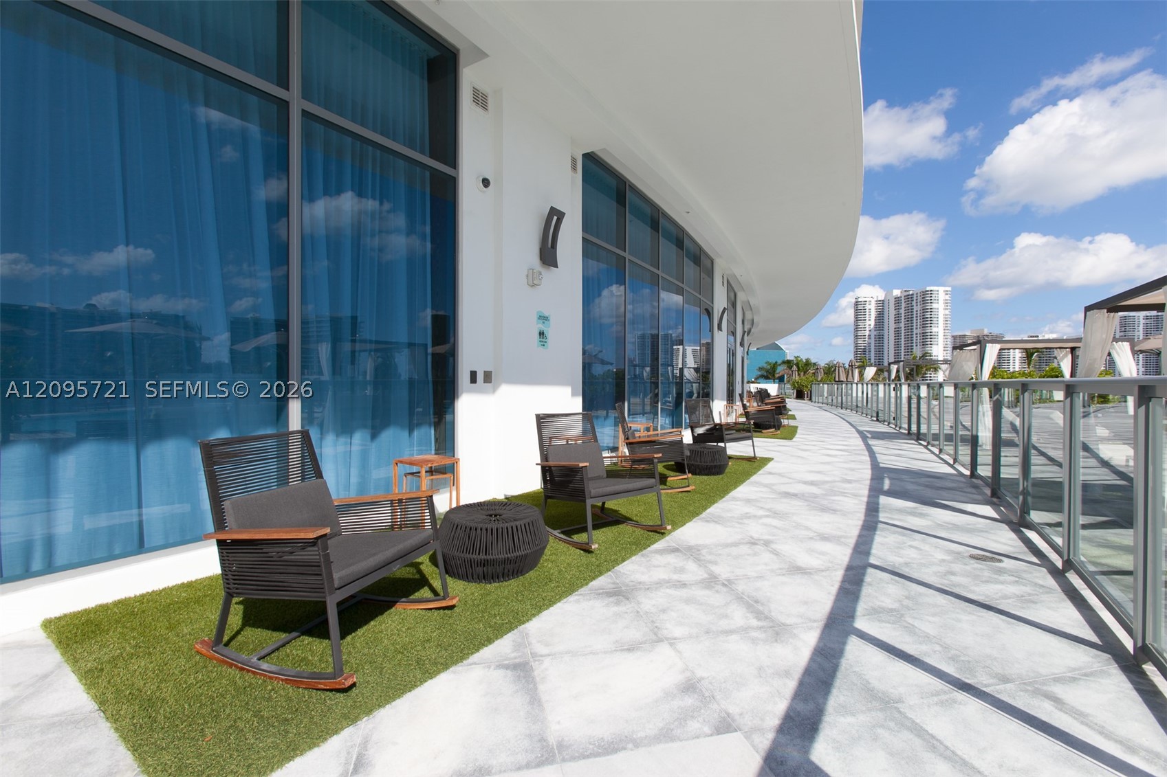 3300 NE 188th St #210, Aventura FL 33180