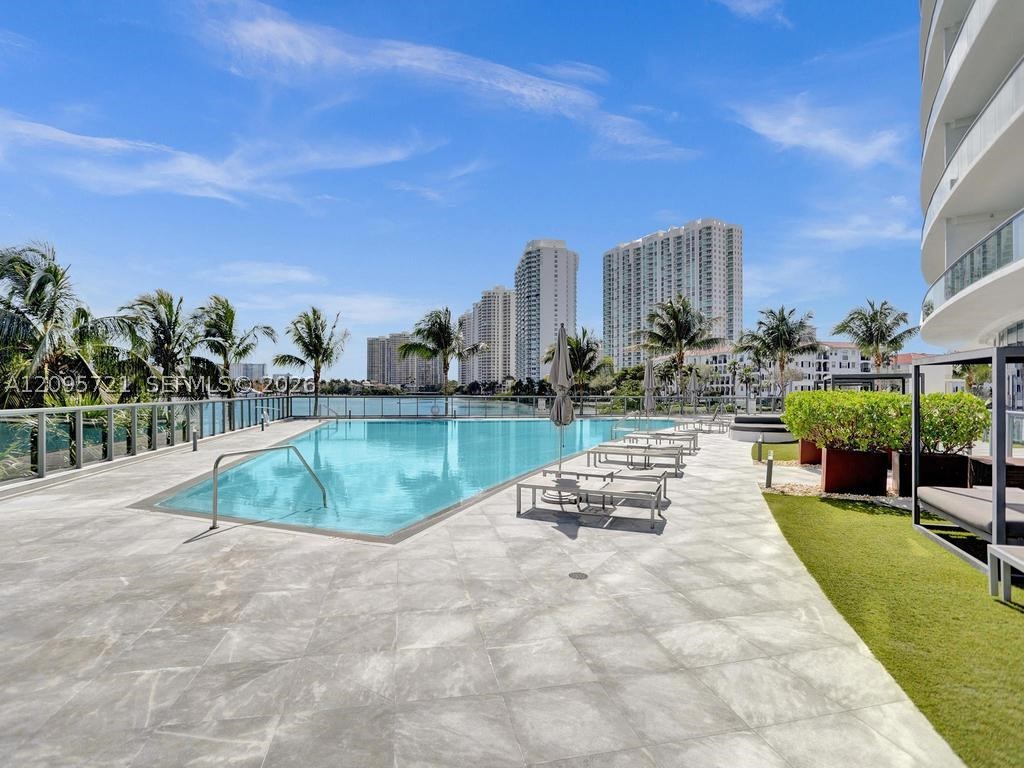 3300 NE 188th St #210, Aventura FL 33180