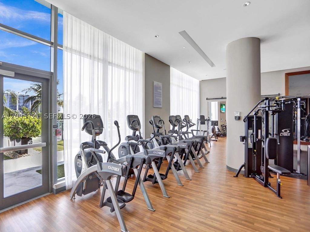 3300 NE 188th St #210, Aventura FL 33180