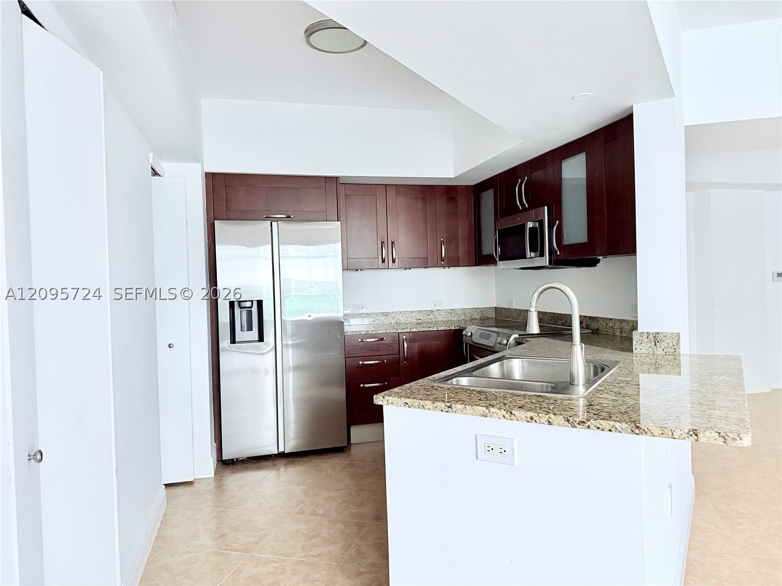 19900 E Country Club Dr #216, Aventura FL 33180