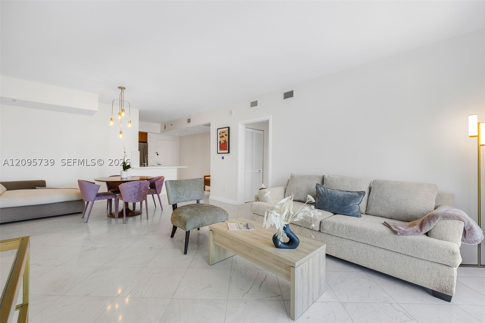 325 S Biscayne Blvd #1019, Miami FL 33131