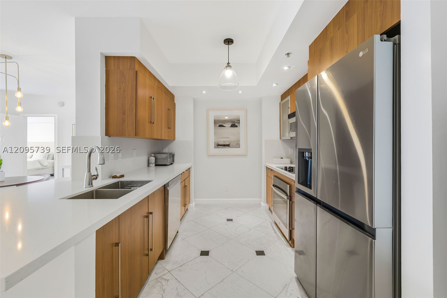 325 S Biscayne Blvd #1019, Miami FL 33131