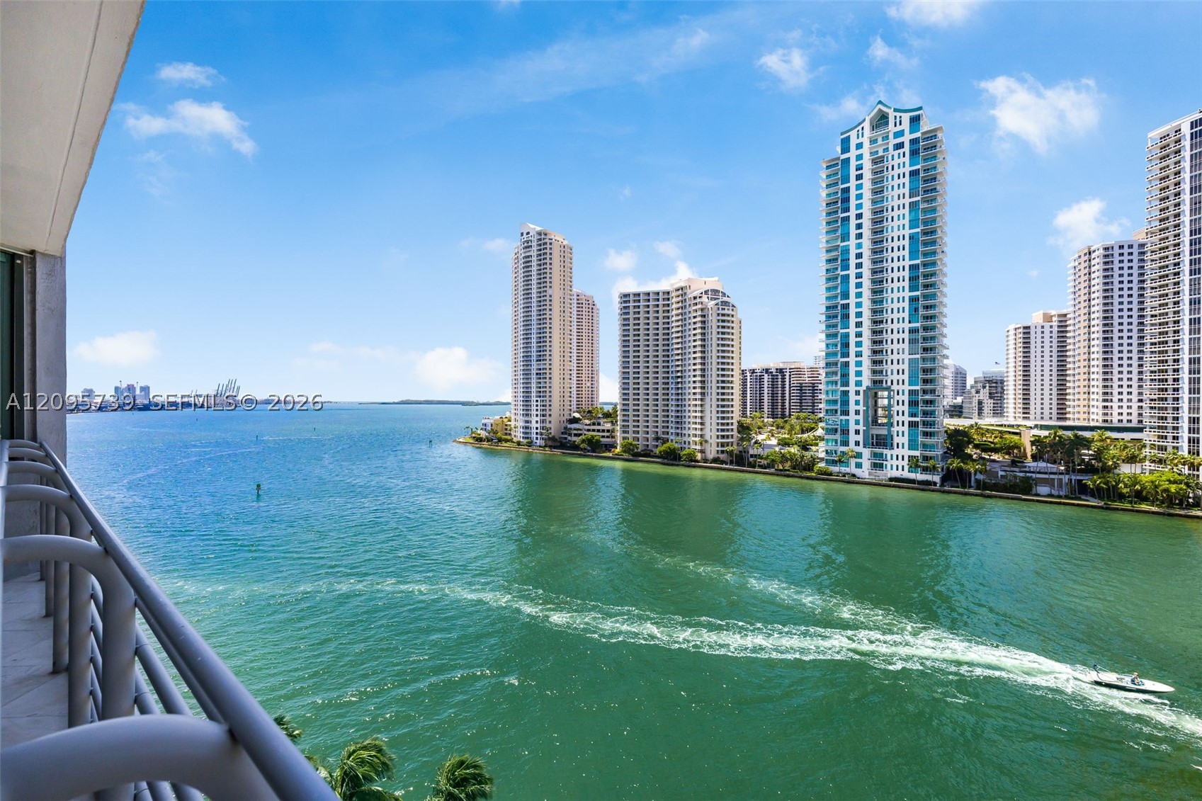 325 S Biscayne Blvd #1019, Miami FL 33131