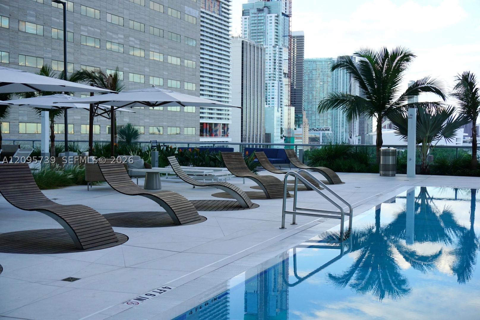 325 S Biscayne Blvd #1019, Miami FL 33131