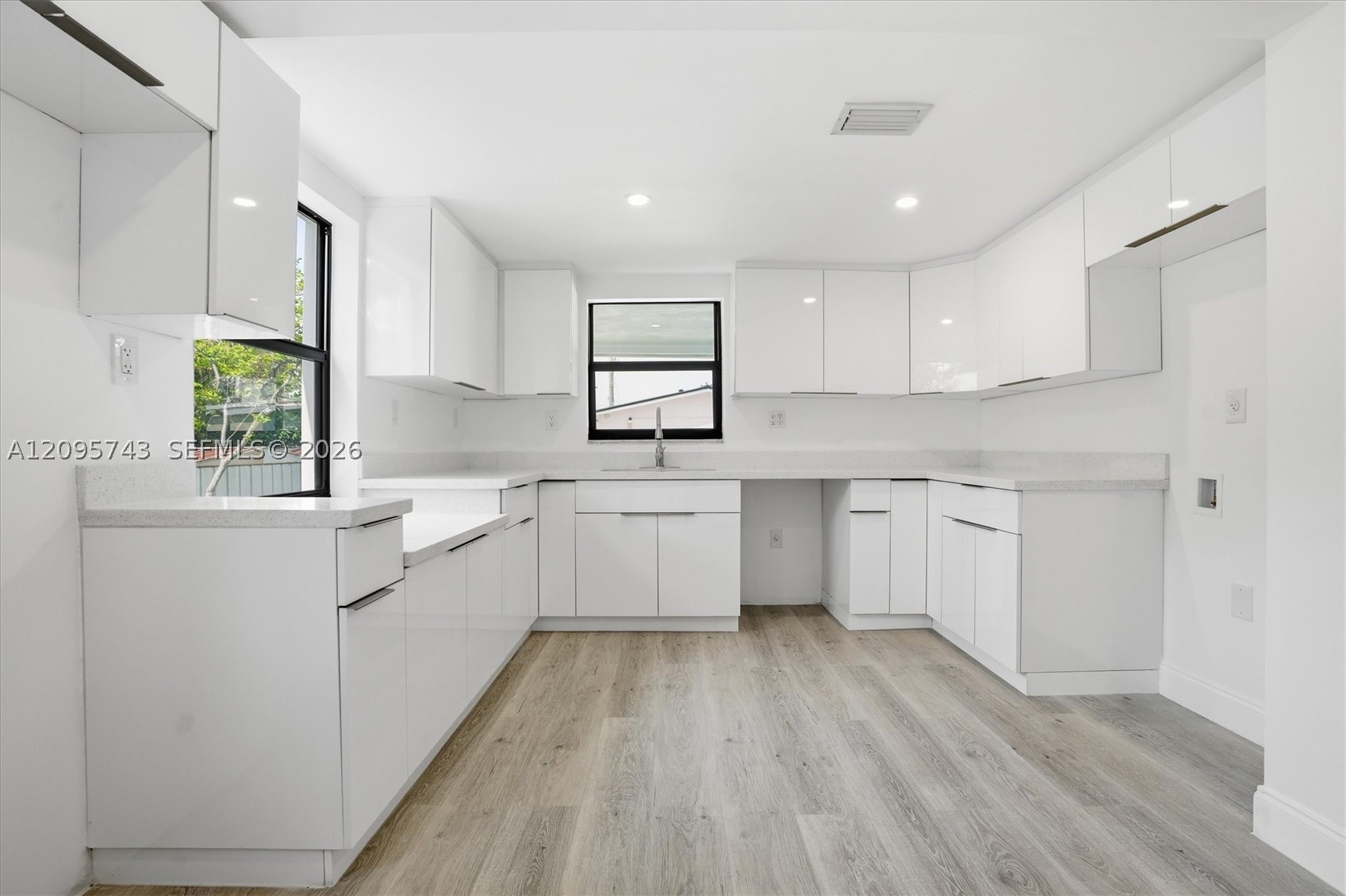 4237 SW 7th St, Miami FL 33134