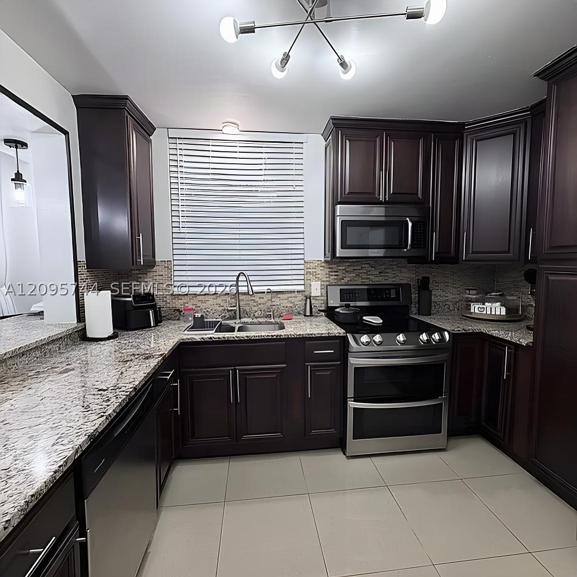 8411 Forest Hills Dr #208, Coral Springs FL 33065