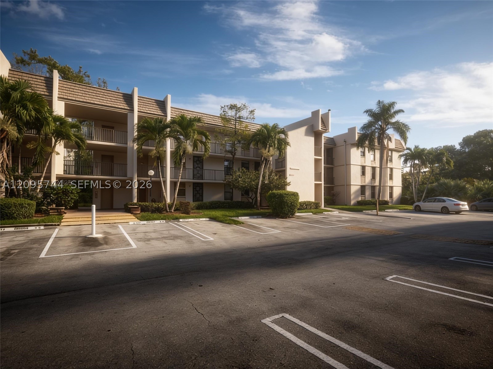 8411 Forest Hills Dr #208, Coral Springs FL 33065