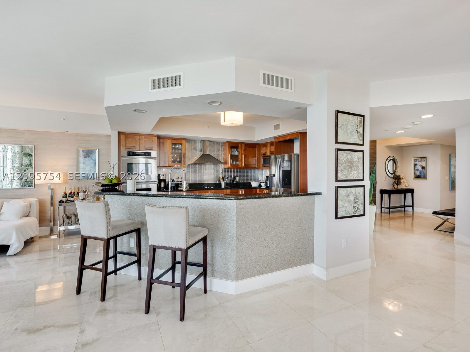 3301 NE 183rd St #1701, Aventura FL 33160