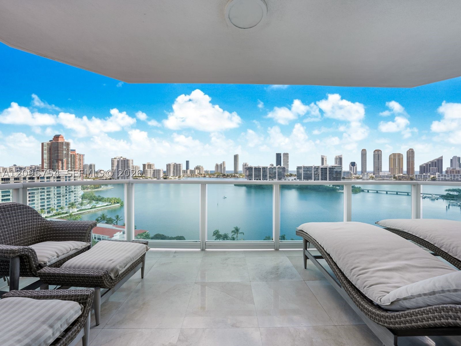 3301 NE 183rd St #1701, Aventura FL 33160
